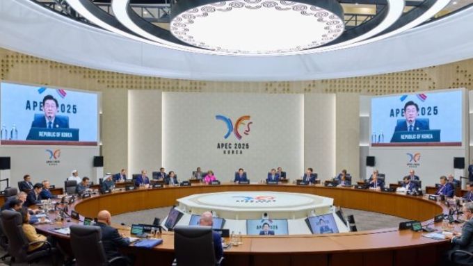 이재명 대통령, APEC 정상회의 '초청국과의 비공식 대화' 개최