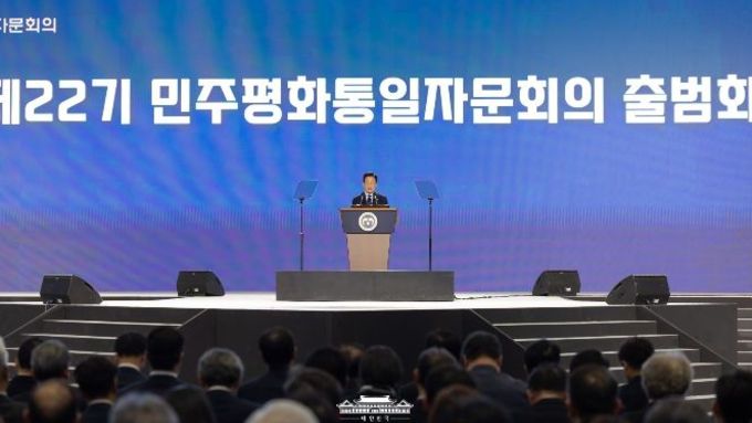 이재명 대통령 "남북 간 적대와 대결 종식은 우리의 시대적 과제"