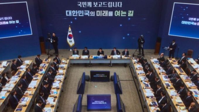 이재명 대통령 "노동자들 권익 보호에 최선 다해 달라"