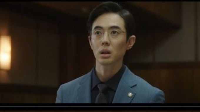 '프로보노' 이강욱, 기자→변호사 극과 극 변신! 결 다른 두 얼굴로 몰입도 견인!