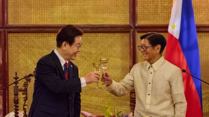 이재명 대통령 부부, 한-필리핀 국빈 만찬 참석