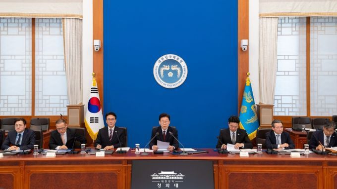 이재명 대통령 "대중교통 이용·에너지 절약 등 일상 실천 적극 동참" 요청