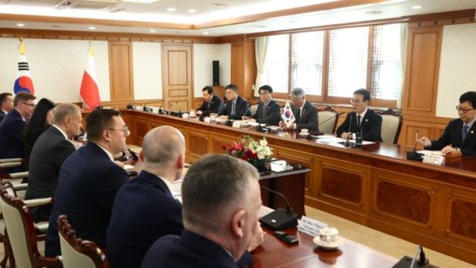 김민석 국무총리, 폴란드 총리 면담