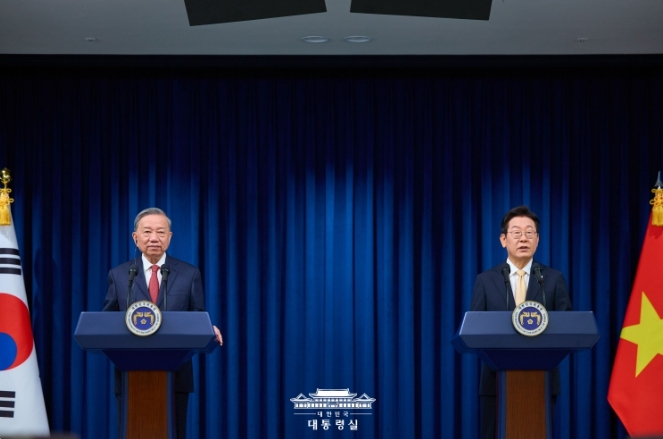 '한국-베트남 포괄적 전략 동반자 관계 심화를 위한 공동성명' 발표(대통령실)