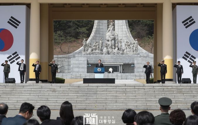 3월 24일 윤석열 대통령 부부는 제8회 서해수호의 날 기념식에 참석했다.