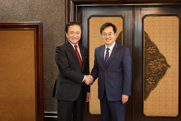 김동연 경기도지사, 구로이와 유지 가나가와현 지사 면담