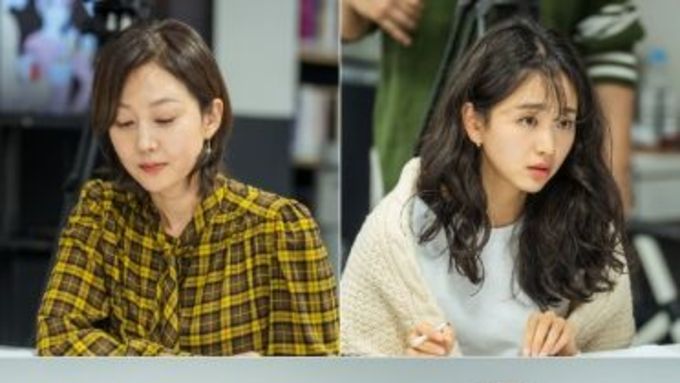 '아이쇼핑' 염정아-원진아-최영준-김진영 출연! 올해 여름 강타할 고품격 스릴러가 온다! 대본 리딩 현장 공개