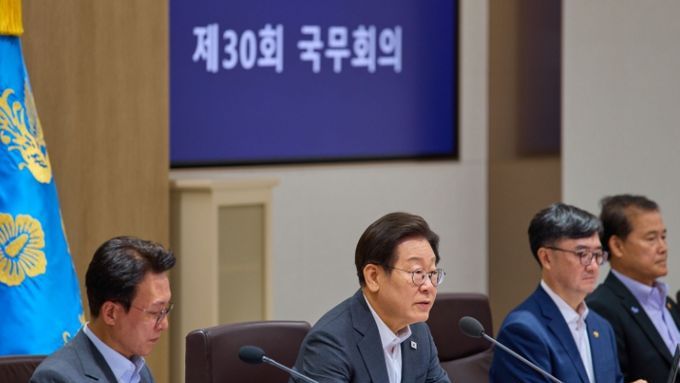 이 대통령 "돌봄 사각지대 최소화 등 어린이 안전대책 점검" 주문