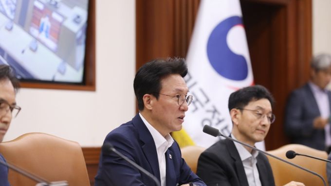 새 정부 첫 국정현안관계장관회의…서민 체감물가 안정 총력 대응