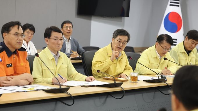 경기도 김동연, “긴장 늦추지 말고 도민 생명 재산 잃는 일 없도록 총력”