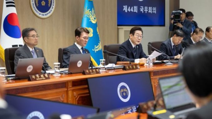 이재명 대통령 , 제44차 국무회의 주재