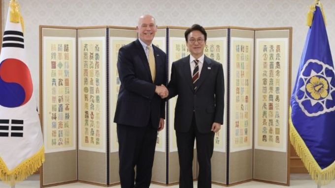 김민석 국무총리, '그레그 지안포르테' 미국 몬태나 주지사 접견