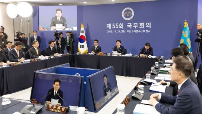 이재명 대통령, "연말연시 이중삼중으로 안전대책 점검"