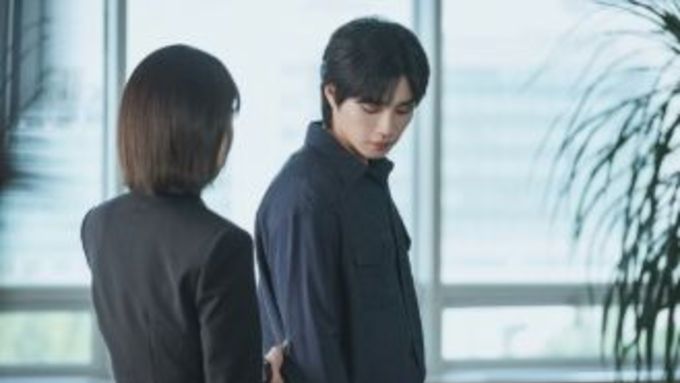 '아이돌아이' 김재영, ’팬심 발각’ 최수영 외면 후 미행? 쓸쓸한 최수영 향한 김재영의 깊어진 눈빛 포착