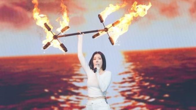 TV CHOSUN '미스트롯4' 비타오걸 충격적 불쇼! 상상 초월의 고난도 무대! "올림픽 개막식 수준"