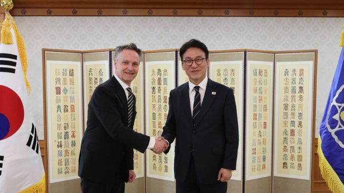 김민석 국무총리, 패트릭 존슨 일라이릴리앤컴퍼니 인터내셔널사업 총괄 대표 등 관계자 접견