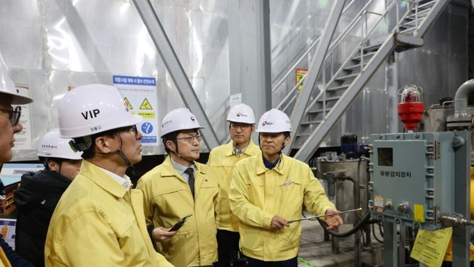 김민석 국무총리 구리 석유비축기지 방문, 석유비축현황 등 점검