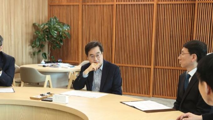 김동연 “정부 추경에 경기도가 가장 빨리, 선제적으로 뒷받침해야”