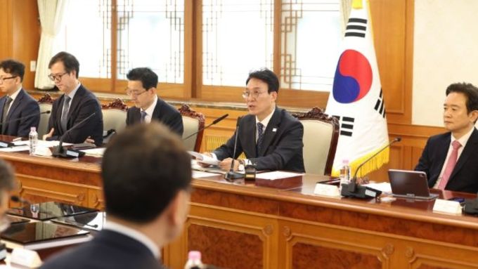 김민석 국무총리, 마약류 대응 관계장관회의 주재