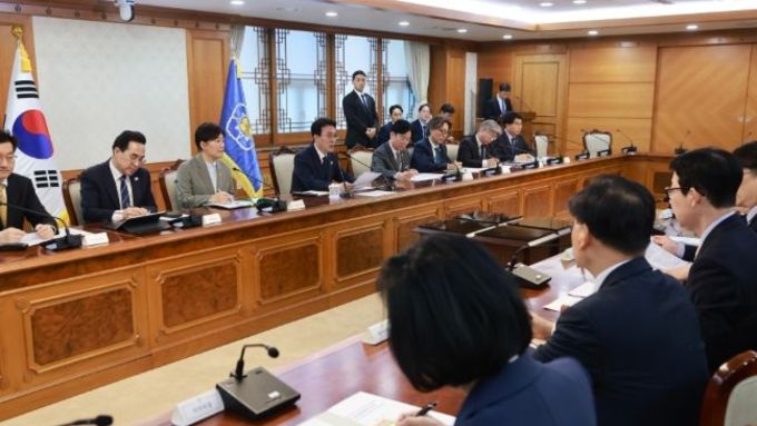 김민석 국무총리, 제7차 비상경제본부 회의주재