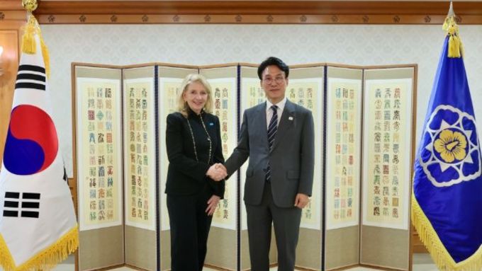 김민석 국무총리, 러셀 유엔아동기금(UNICEF) 총재 접견