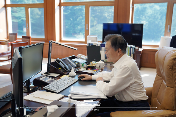 ‘광주형 일자리’ 첫 생산 차량 구매