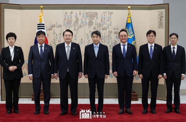 부총리 겸 교육부 장관 임명장 수여식
