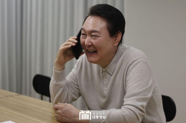 윤석열 대통령, 한국 축구 국가대표팀 격려 통화