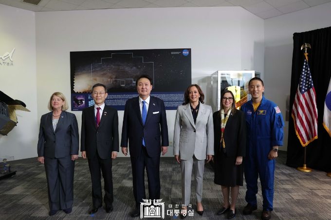 4월 25일 윤석열 대통령은 美 NASA 고다드 우주센터에 방문했다.