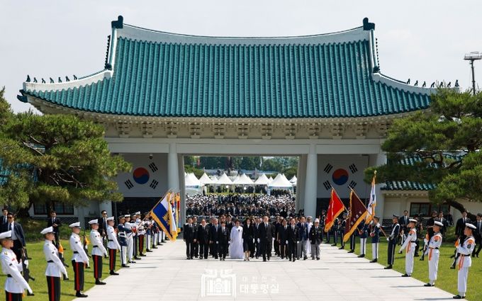 윤석열 대통령 부부, 제68회 현충일 추념식 참석