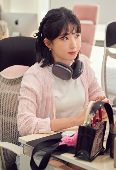 신예 윤가이