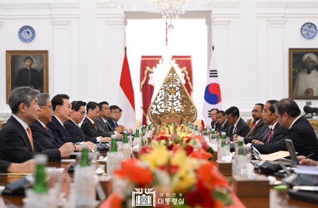 9월 8일 윤석열 대통령은 조코 위도도 인도네시아 대통령과 한-인도네시아 정상회담을 가졌다.