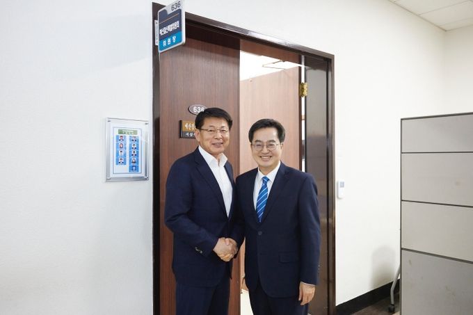 12월 12일 김동연 경기도지사, 국회 서삼석 예산결산특별위원장 면담