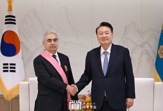 9월 2일 윤석열 대통령은 용산 대통령실에서 파티 비롤(Fatih Birol) 국제에너지기구(International Energy Agency: IEA) 사무총장을 접견했다.