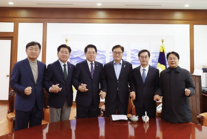 더불어민주당 광역단체장 공동선언