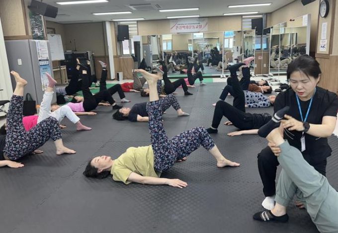 서구보건소 가재울건강생활지원센터,‘허리튼튼 요통예방교실’ 운영