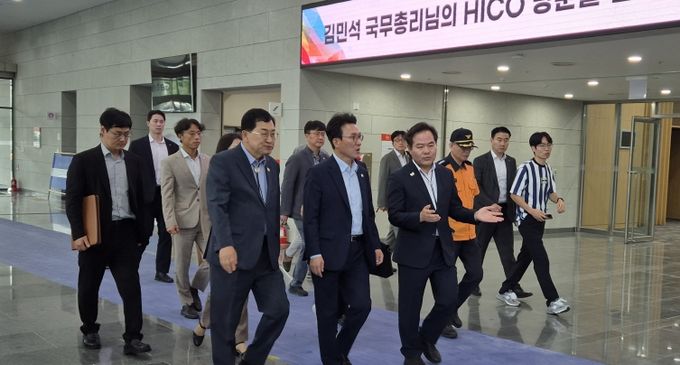 김민석 국무총리에 APEC·신공항 등 도정 주요현안 건의!