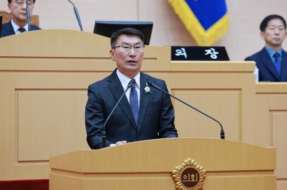 김재철 전남도의원(더불어민주당ㆍ보성1)이 10월 15일, 제394회 임시회 제1차 본회의에서 ‘아동안전, 사각지대 없어야 한다’는 주제로 5분 자유발언을 하고 있다.