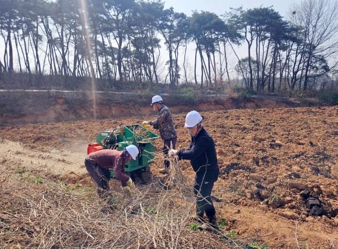 “영농부산물, 태우지 말고 파쇄 신청하세요”…정읍시, 산불 원인 사전 차단