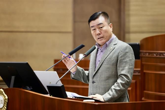 천안시의회 유영채 의원, “시민 눈높이에 맞춘 실천행정으로 전환 촉구”