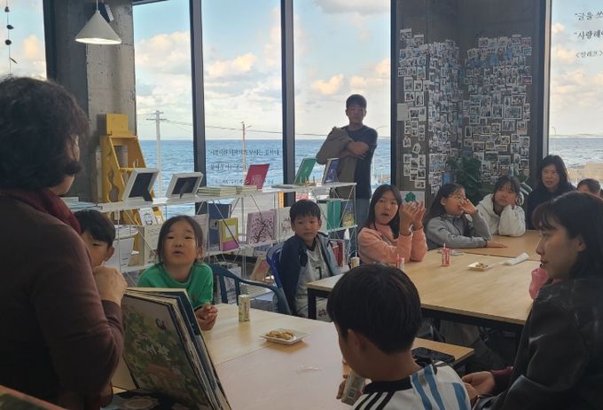 ‘나의 제주 이야기’ 입체 그림책 만들기 프로그램