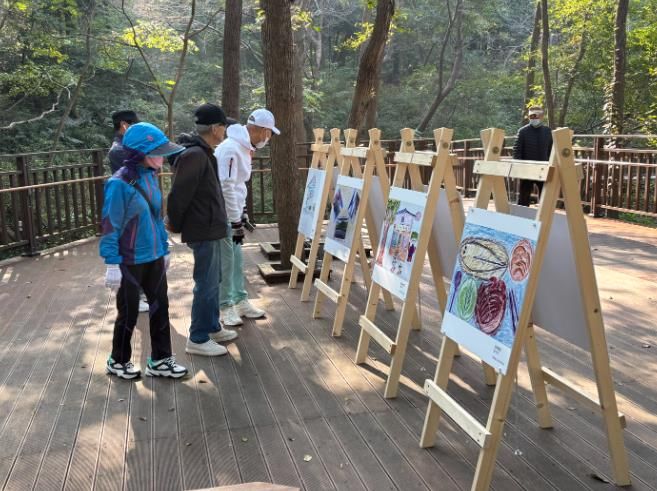 2025 군산시 발달장애인 그림그리기 대회 우수작 전시