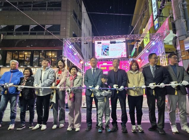 “국화축제에서 창동 눈꽃거리까지 가을의 끝에서 겨울을 만나다”