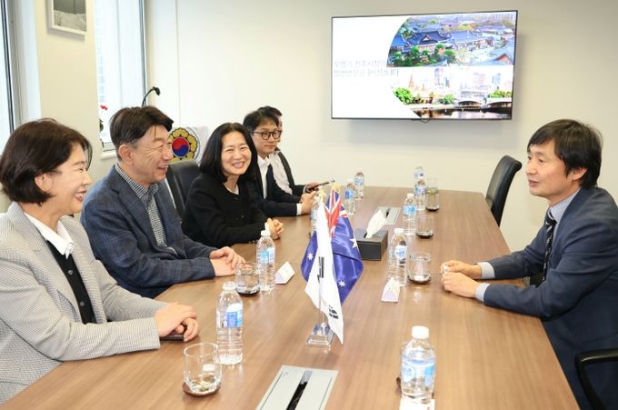 오진관 주호주연방 대한민국 대사관 멜번 분관 총영사 면담