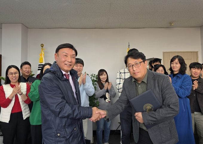 충남역사문화연구원, ‘하후상박’ 담은 따뜻한 노사합의