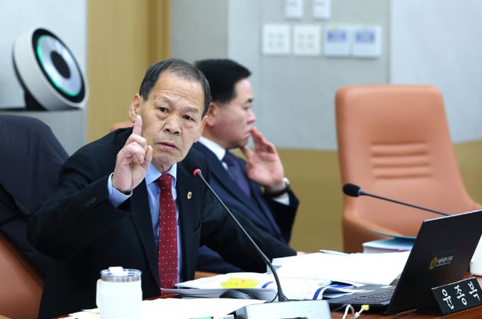 서울특별시의회 도시계획위원회 윤종복 의원(국민의힘, 종로1)