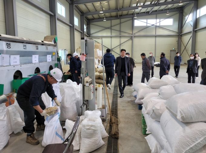은행 수매 현장 및 은행 수매 홍보물