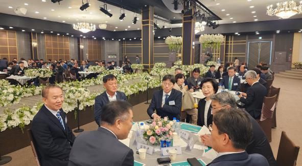 김천상공회의소 제14회 김천CEO포럼 오찬 세미나 개최