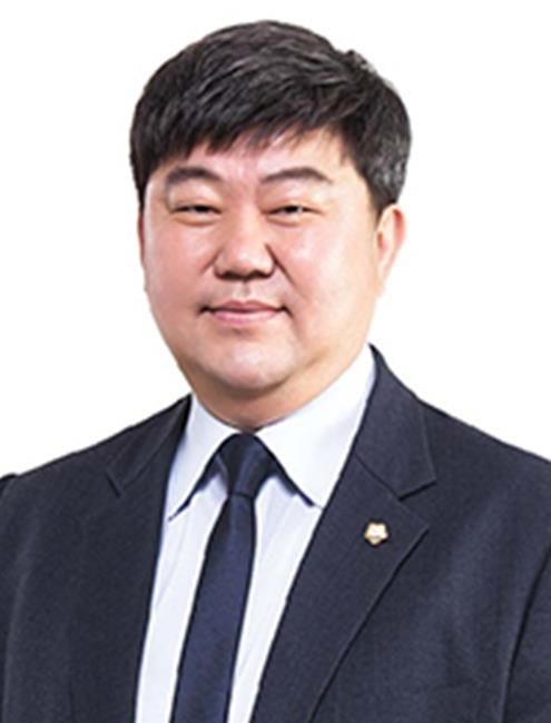 부산광역시의회 전원석 의원, “북항친수공원 공실 활용한 ‘부산형 러너스테이션’조성 제안”