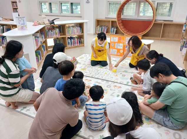 전주시 육아지원사업 ‘생애 첫 도서관 이야기’ 성료